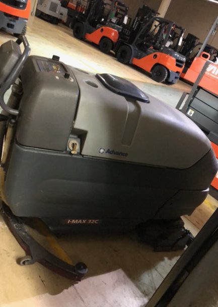 Used 2002 Advance SCRUBBER I-MAX32C in Charlotte, NC - 1