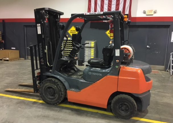 Used 2015 Toyota IC PNEUMATIC FORKLIFT 8FGU25 in Duncan, SC - 1